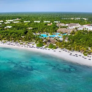 Grand Palladium Colonial & Station touristique